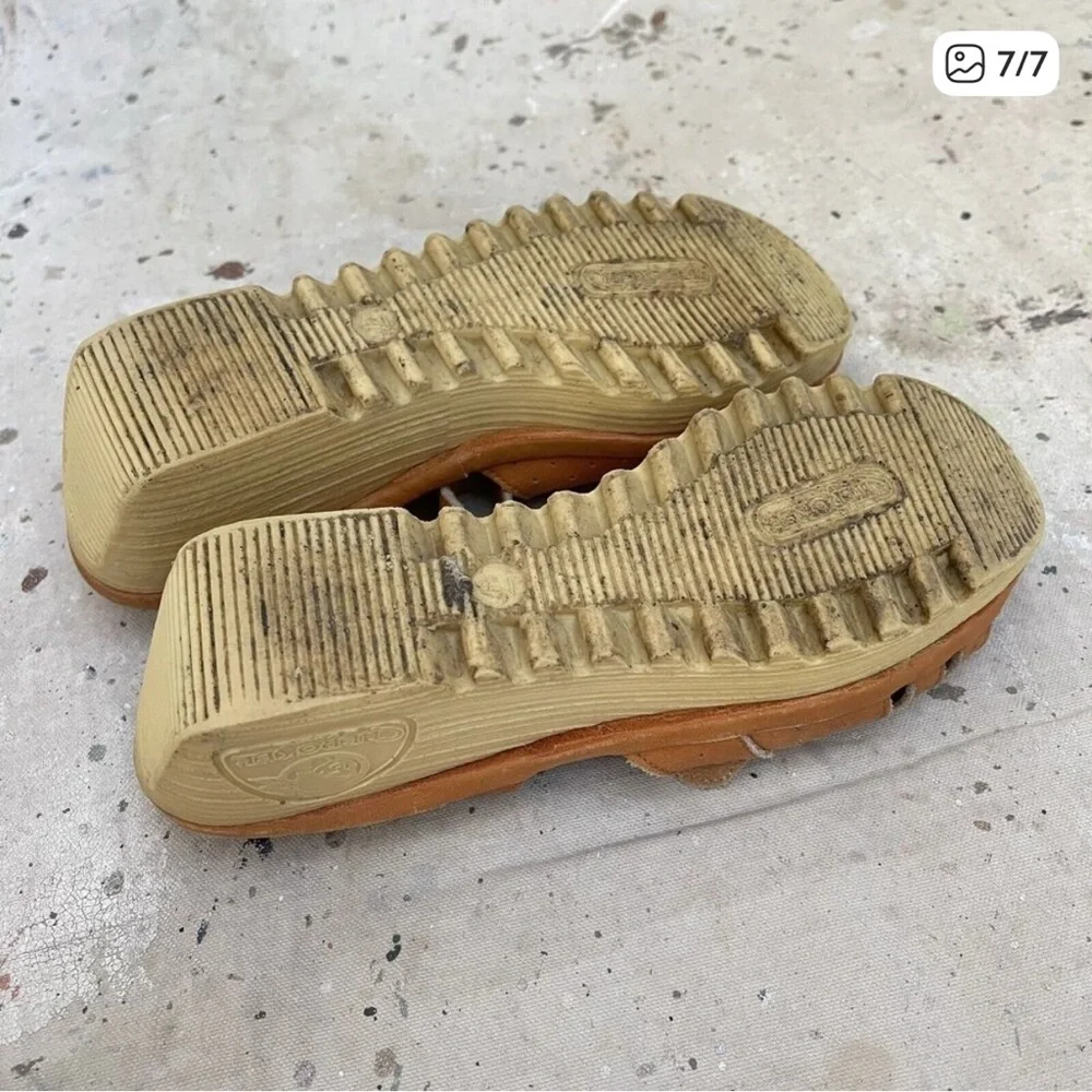 Vintage 70βs Cherokee Tan Leather Wedge Heel Platform Sandals Size 7 - Picture 6 of 6